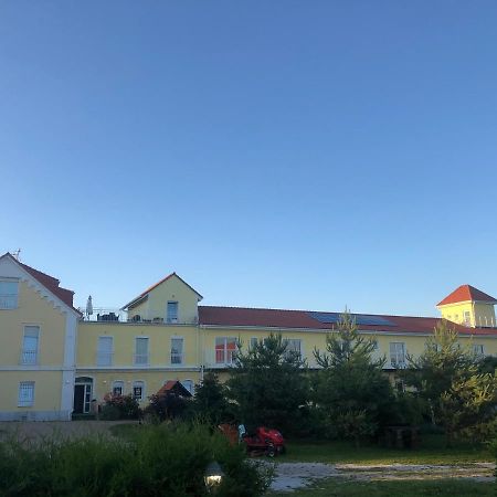 Holiday Centrum Hotel Zatec  Exterior photo